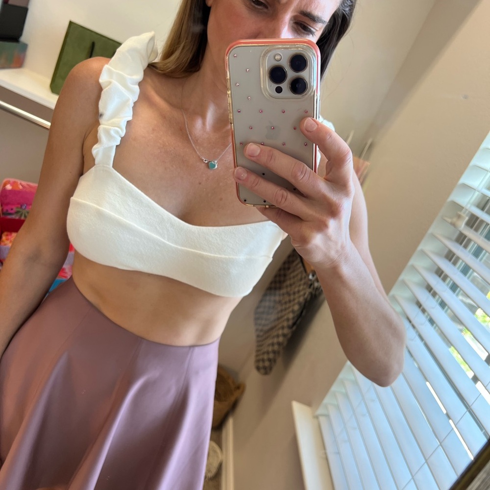 White Ruffle Crop Top - Picture 6 of 7